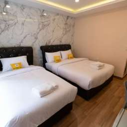 TRIPLE SUPERIOR ROOM (XXL) TRIPLE SUPERIOR ROOM (XXL)