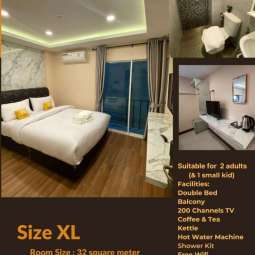 DOUBLE DELUXE BALCONY ROOM (XL) DOUBLE DELUXE BALCONY ROOM (XL)