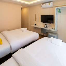 TRIPLE SUPERIOR ROOM (XXL) TRIPLE SUPERIOR ROOM (XXL)
