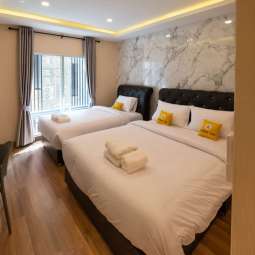 TRIPLE SUPERIOR ROOM (XXL) TRIPLE SUPERIOR ROOM (XXL)