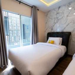 TRIPLE SUPERIOR ROOM (XXL) TRIPLE SUPERIOR ROOM (XXL)