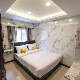 DOUBLE SUPERIOR ROOM (L) DOUBLE SUPERIOR ROOM (L)