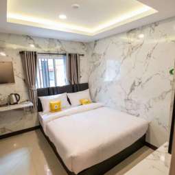 DOUBLE SUPERIOR ROOM (L) DOUBLE SUPERIOR ROOM (L)